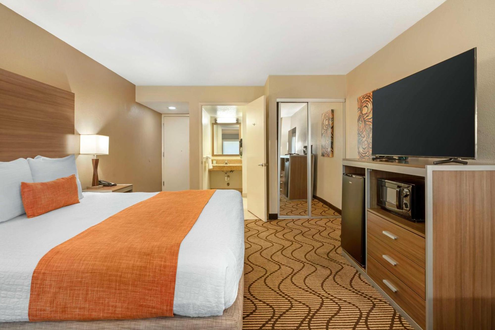 Western Heritage 3*