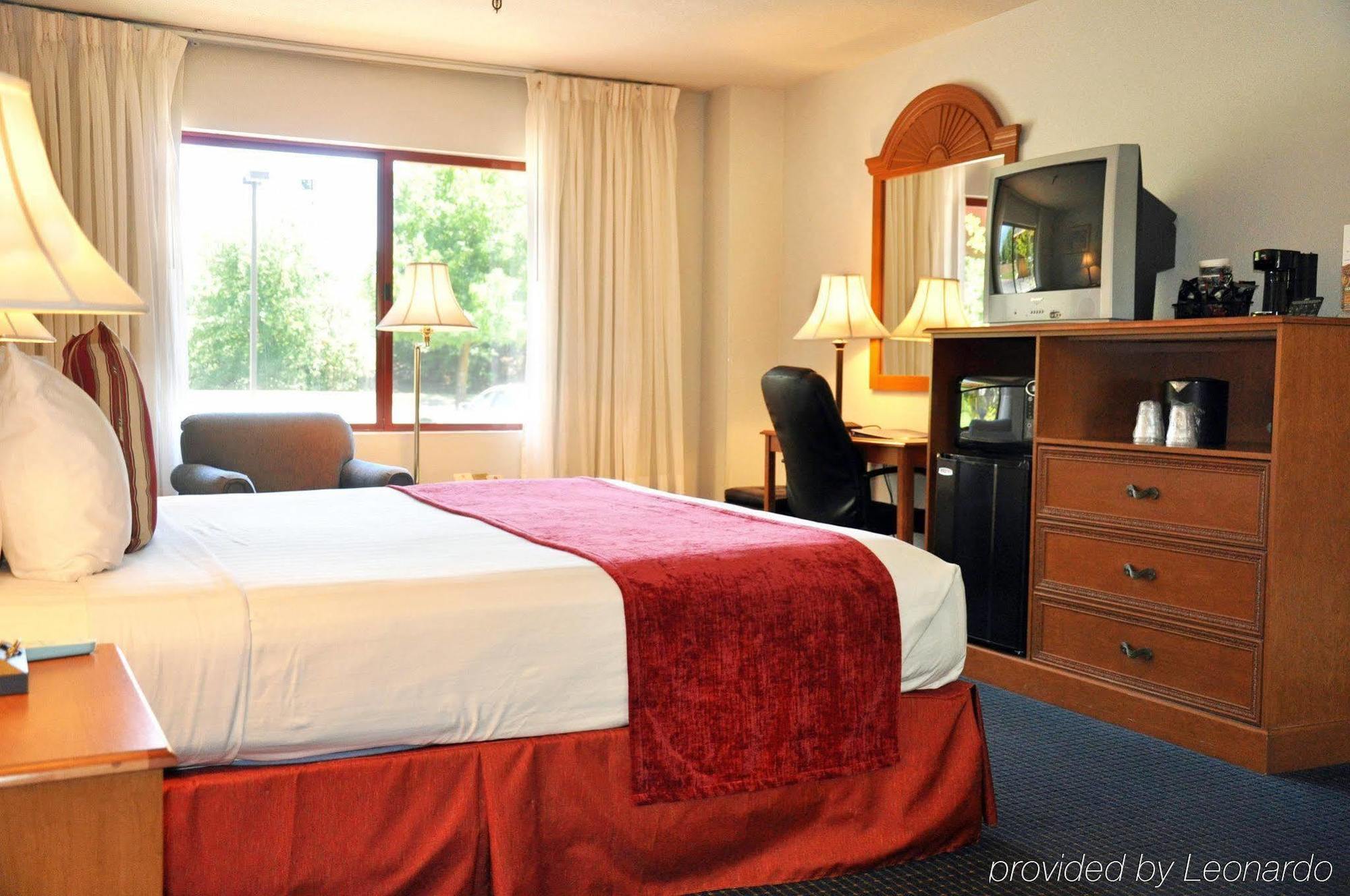 Western Heritage 3*